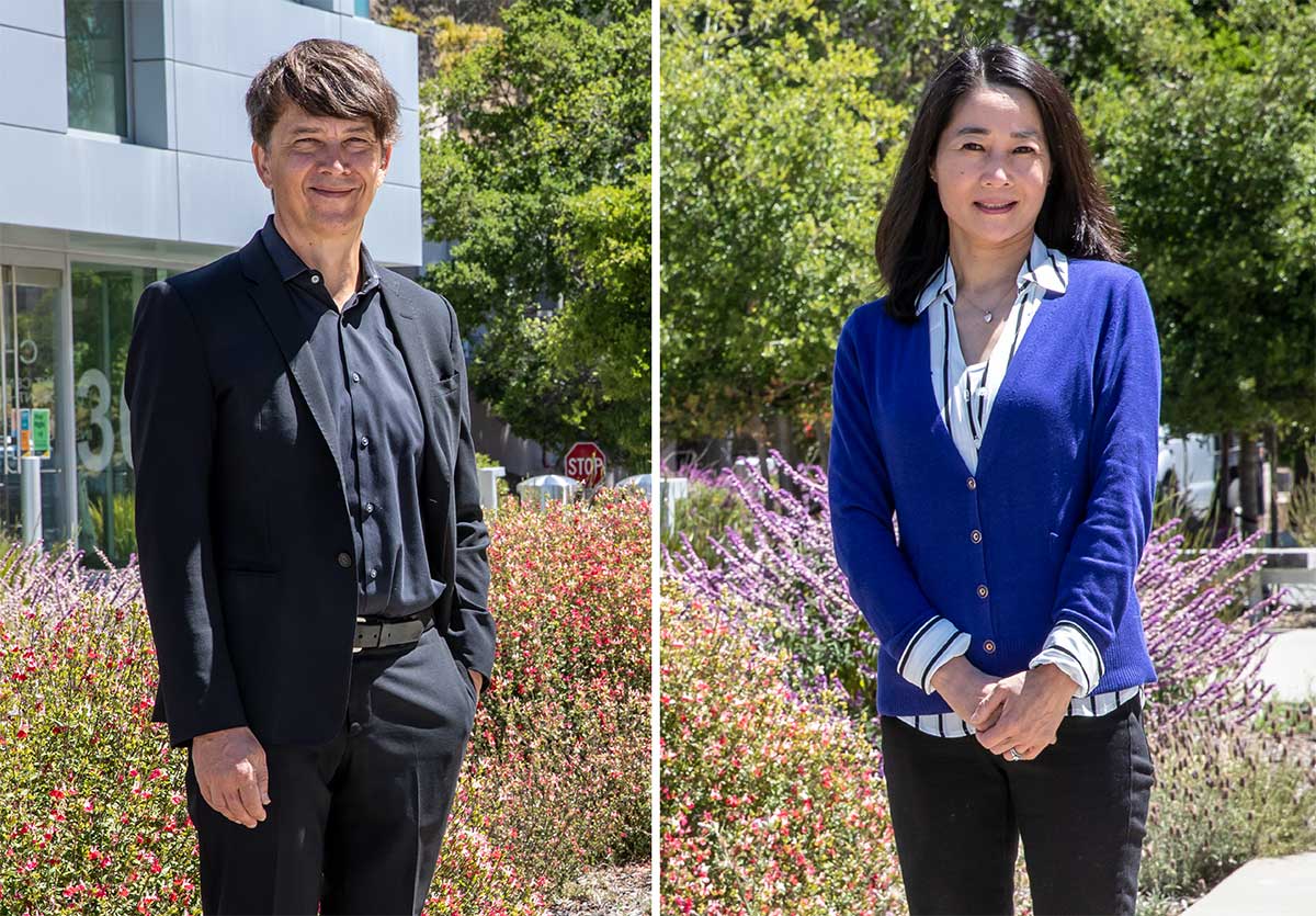 <p>Berkeley Lab battery scientists Gerbrand Ceder (left) and Guoying Chen are co-leading the DRX Consortium. (Credit: Marilyn Sargent/Berkeley Lab)</p>
